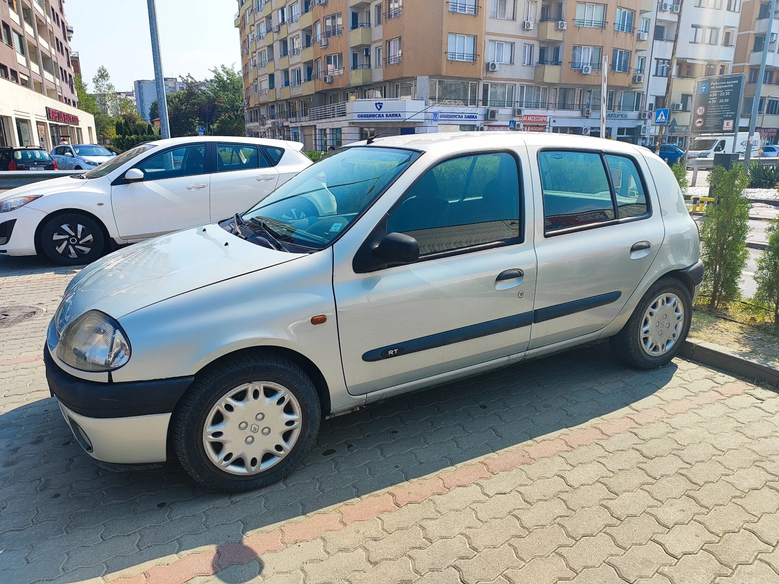 Renault Clio, снимка 2 - Автомобили и джипове - 56166508