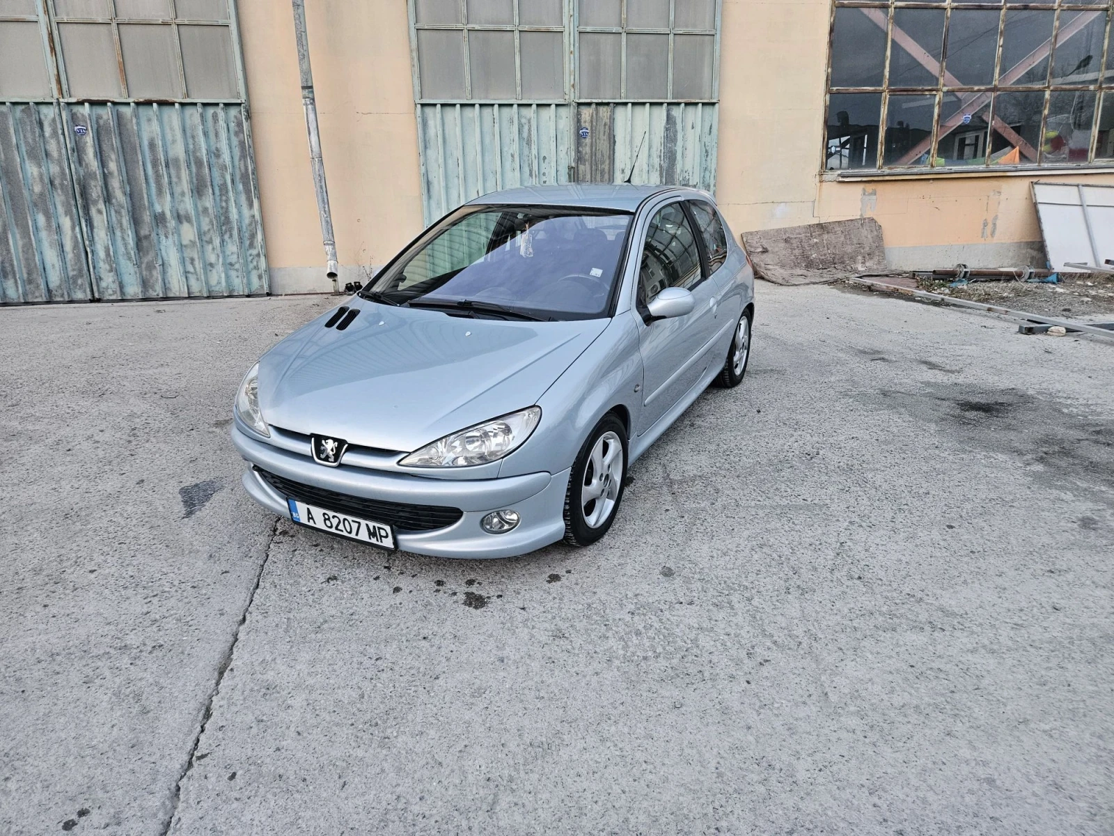 Peugeot 206 1600 16v XS, снимка 3 - Автомобили и джипове - 56749773