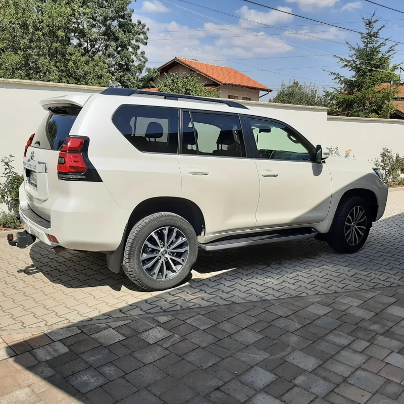 Toyota Land cruiser Land Cruiser 2.8D 6AT Executive, снимка 7 - Автомобили и джипове - 47108401