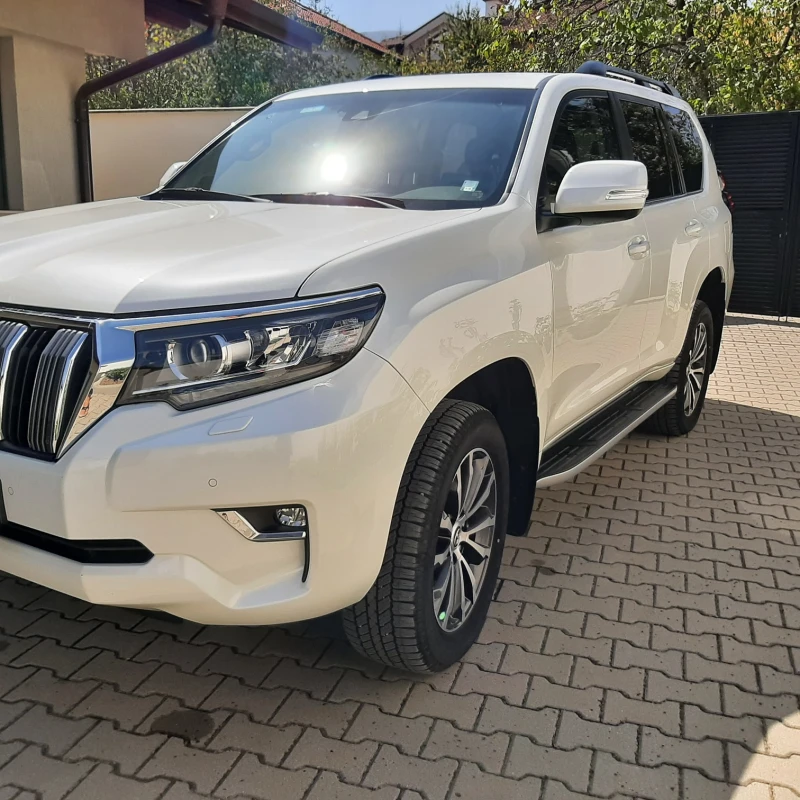 Toyota Land cruiser Land Cruiser 2.8D 6AT Executive, снимка 12 - Автомобили и джипове - 47108401