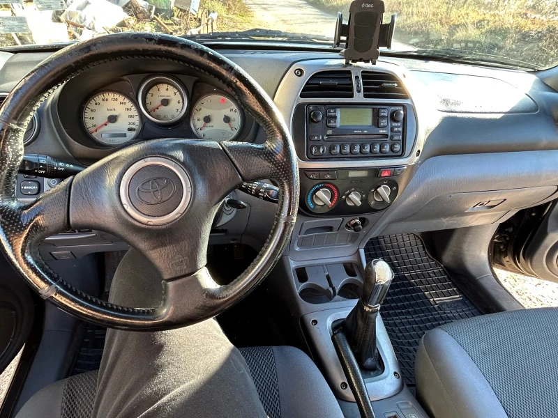 Toyota Rav4, снимка 9 - Автомобили и джипове - 52410538