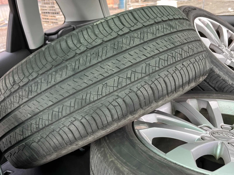 Audi Q5  Progressiv * * CARFAX * * АВТО КРЕДИТ * * , снимка 12 - Автомобили и джипове - 52935724