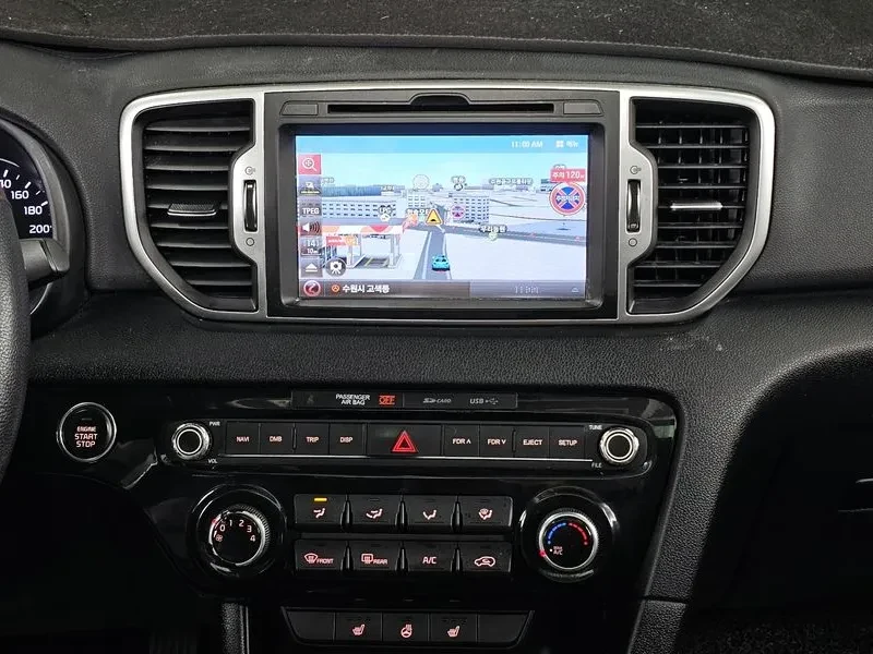 Kia Sportage 2.0 CRDi 4WD, снимка 14 - Автомобили и джипове - 54275123