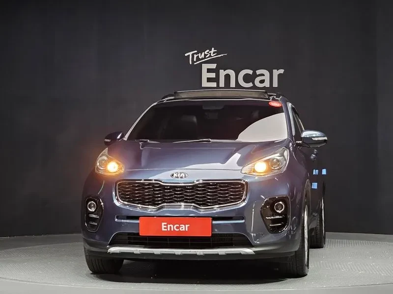 Kia Sportage 2.0 CRDi 4WD, снимка 3 - Автомобили и джипове - 54275123