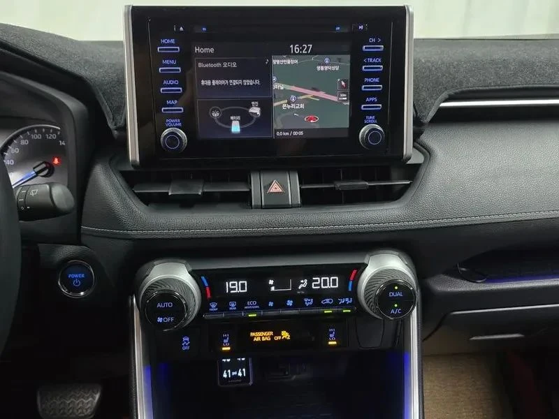 Toyota Rav4, снимка 12 - Автомобили и джипове - 56685333