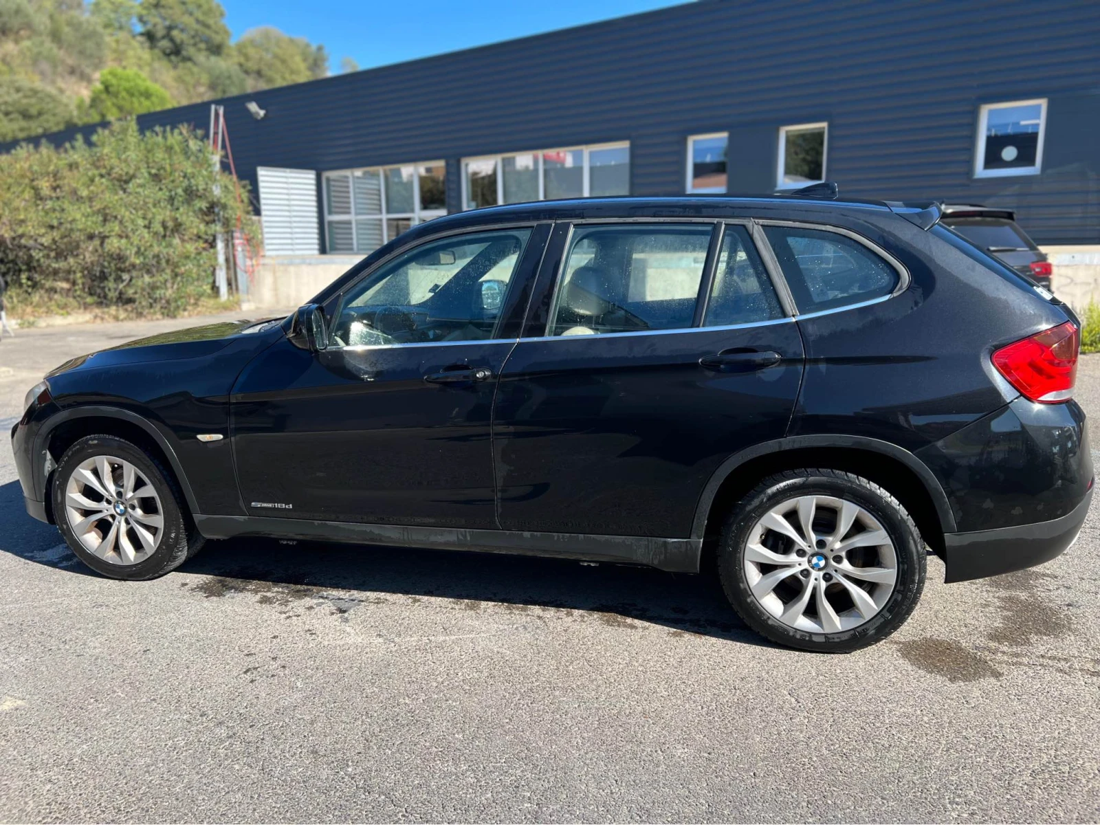 BMW X1 118D - изображение 5