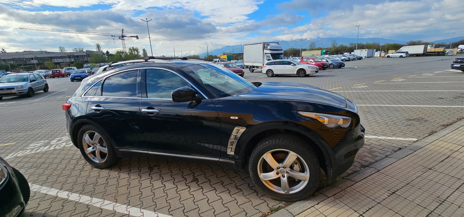 Infiniti QX70  - изображение 3