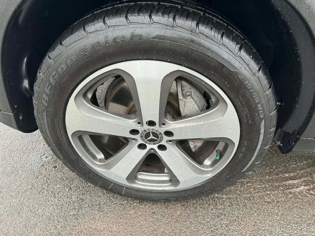 Mercedes-Benz GLC 300 2019 4MATIC * CARFAX * БЕЗ ПЪРВОНАЧАЛНА ВНОСКА - изображение 9