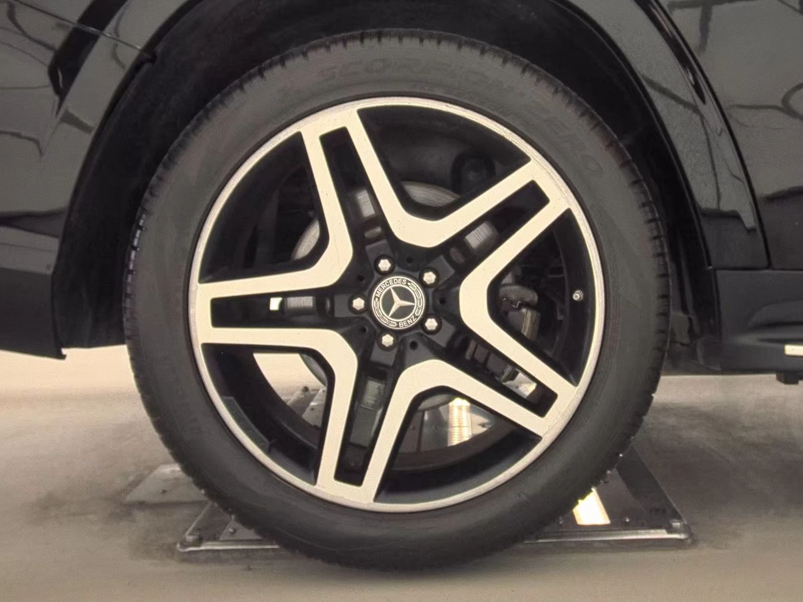 Mercedes-Benz GL 500 AMG PK| PANO| ВАКУМ| ОБДУХ| HARMAN| , снимка 15 - Автомобили и джипове - 53818648