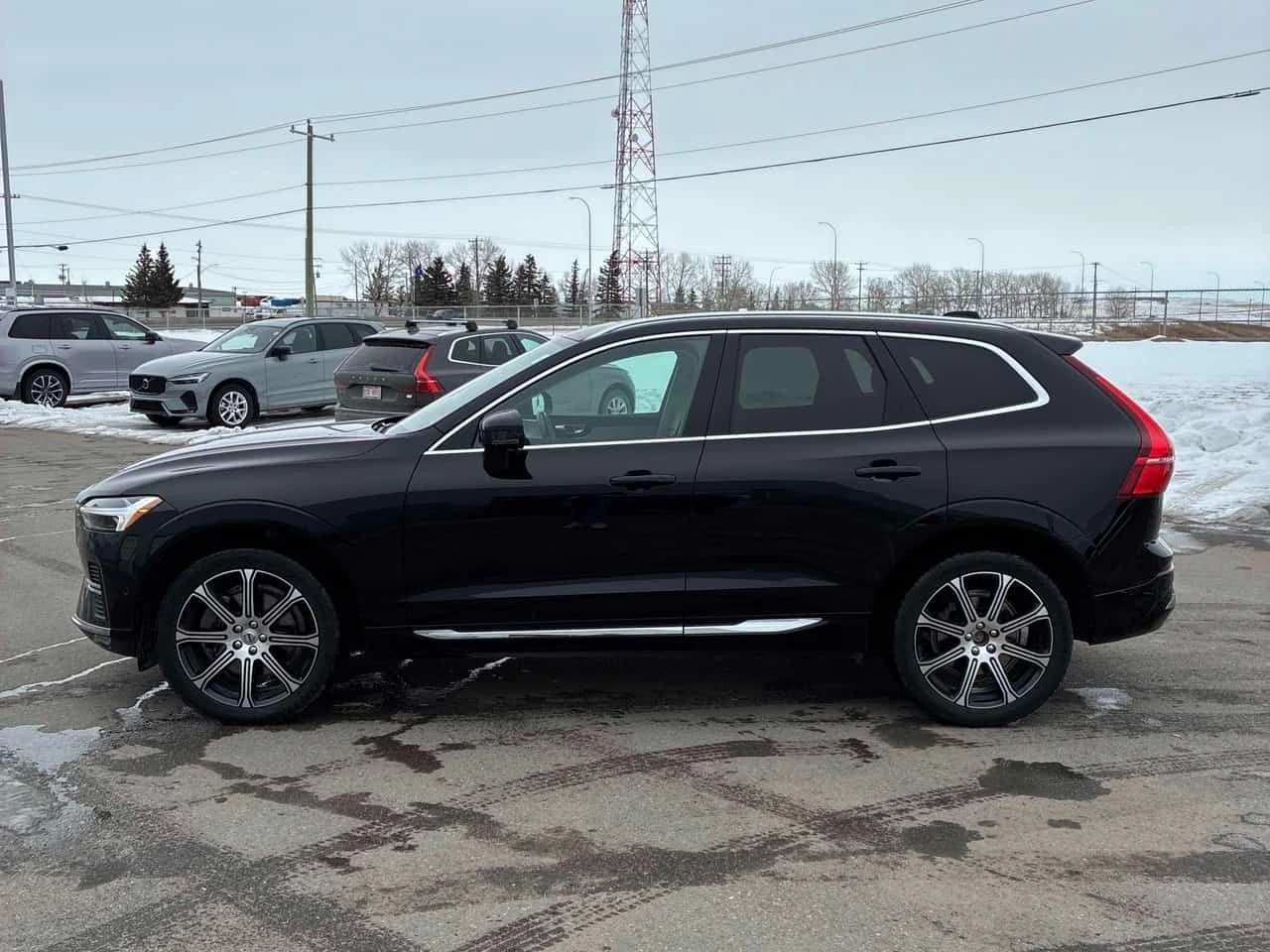 Volvo XC60 /BOWERS & WILKINS / 360 / DISTRONIC / ОБДУХВАНЕ , снимка 2 - Автомобили и джипове - 53866789