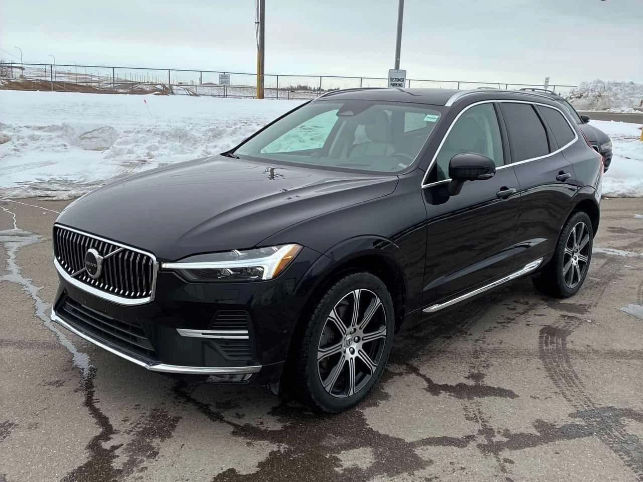 Volvo XC60 /BOWERS & WILKINS / 360 / DISTRONIC / ОБДУХВАНЕ , снимка 10 - Автомобили и джипове - 53866789