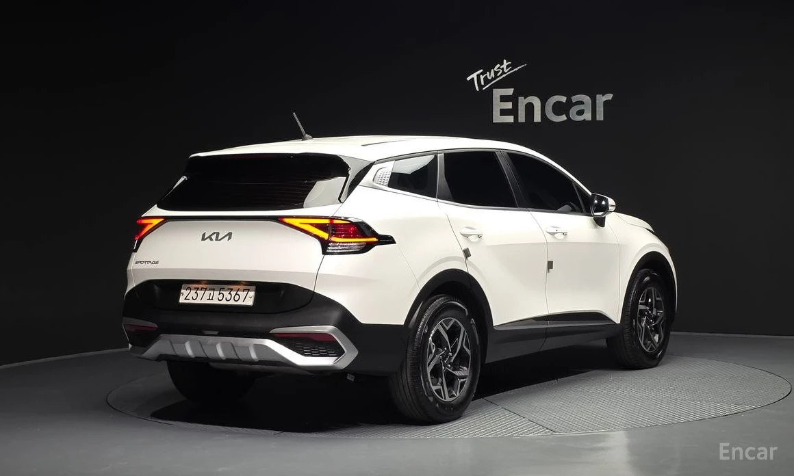 Kia Sportage * ГАЗ* КАМЕРИ* ПОДГРЕВ* ДИГ* ТАБЛО* LANE* ASSIST* , снимка 3 - Автомобили и джипове - 54120269