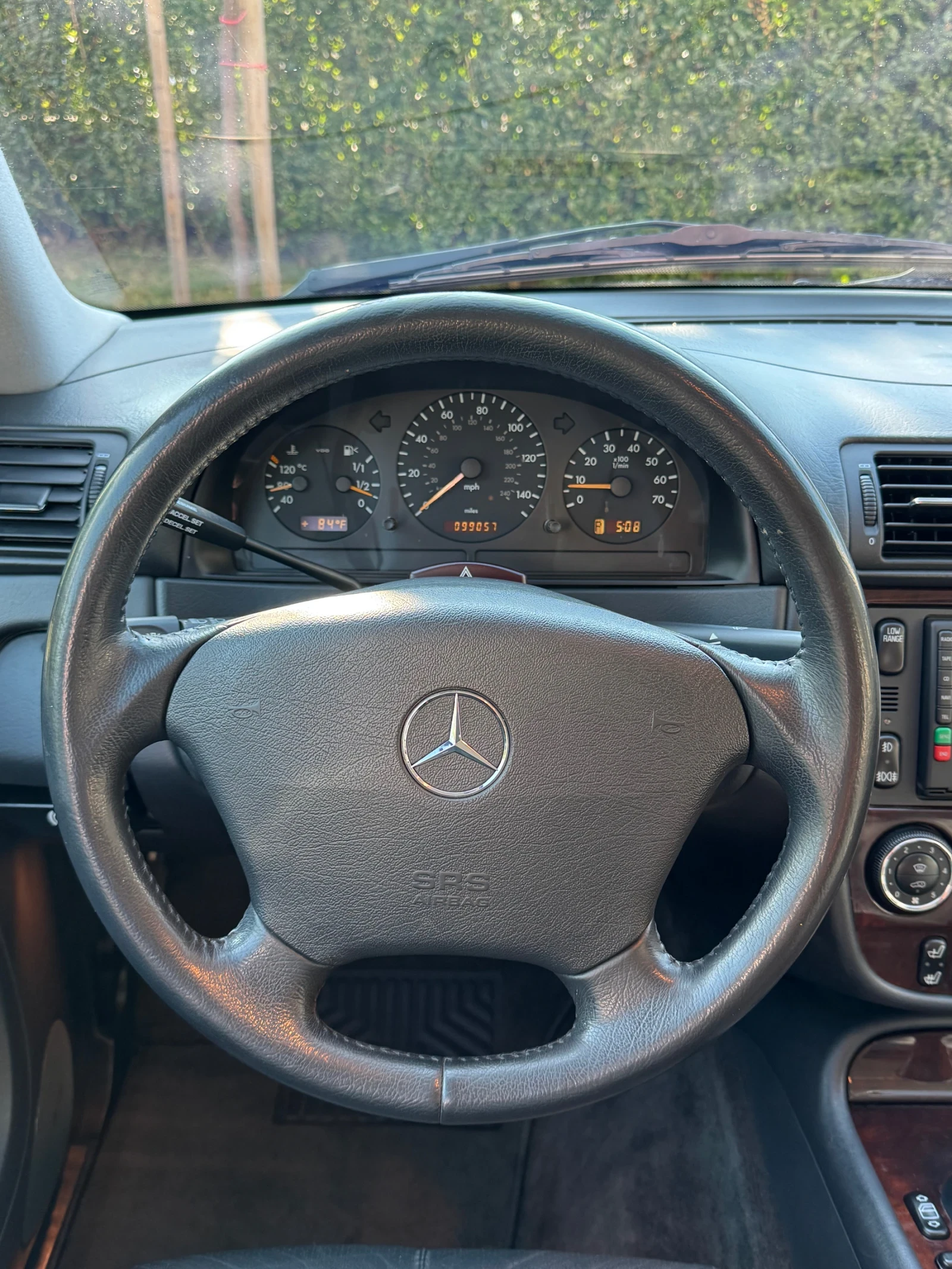 Mercedes-Benz ML 500 5.0 , снимка 11 - Автомобили и джипове - 55971850