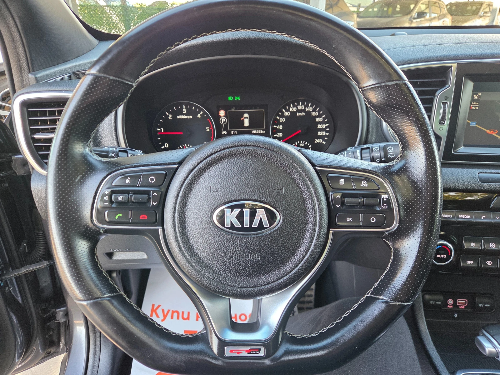 Kia Sportage 1.7 D GT-LINE* * PANORAMA* KAYLES GO* NAVI* START-, снимка 12 - Автомобили и джипове - 56315534