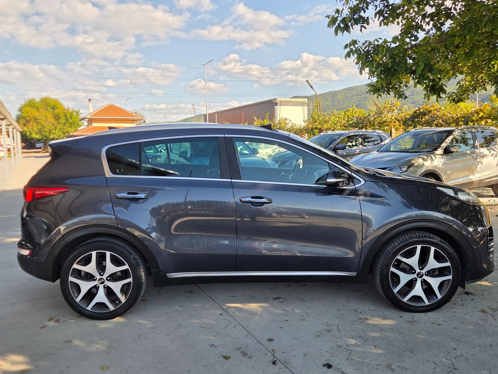 Kia Sportage 1.7 D GT-LINE* * PANORAMA* KAYLES GO* NAVI* START-, снимка 4 - Автомобили и джипове - 56315534