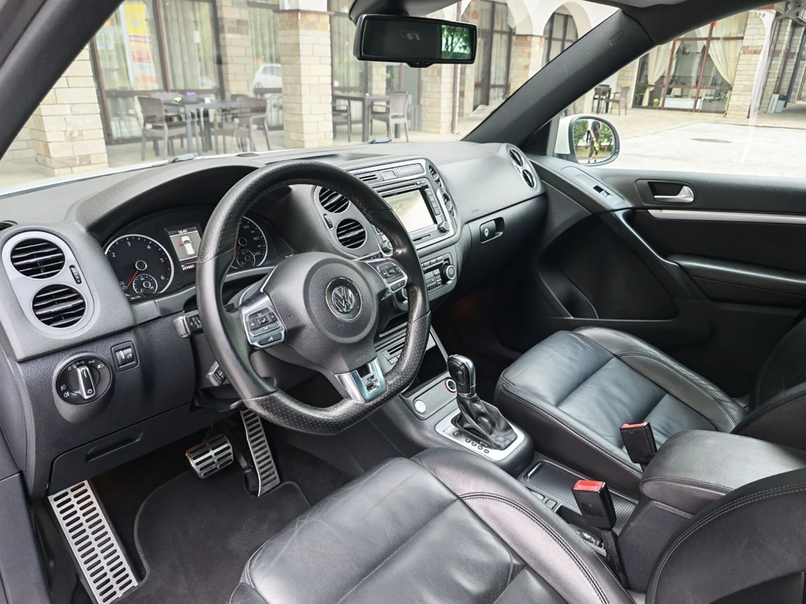 VW Tiguan Tiguan R-Line 140 �.� | Mobile.bg � ����������� 11