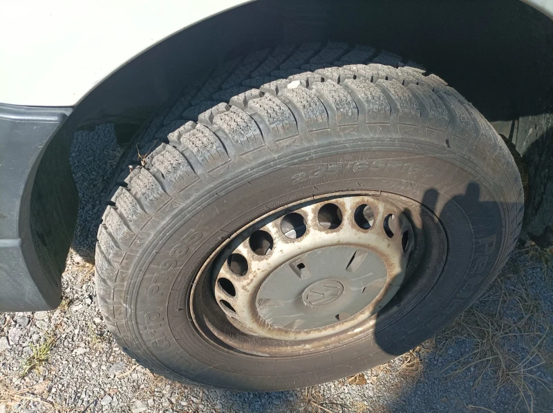 VW Crafter 2.5 tdi, снимка 8 - Бусове и автобуси - 52642343