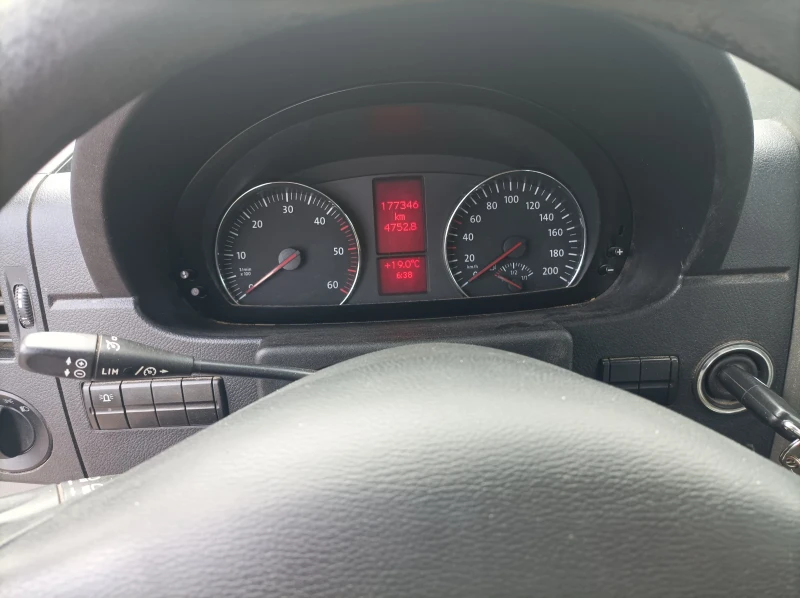 VW Crafter 2.5 tdi, снимка 12 - Бусове и автобуси - 52642343