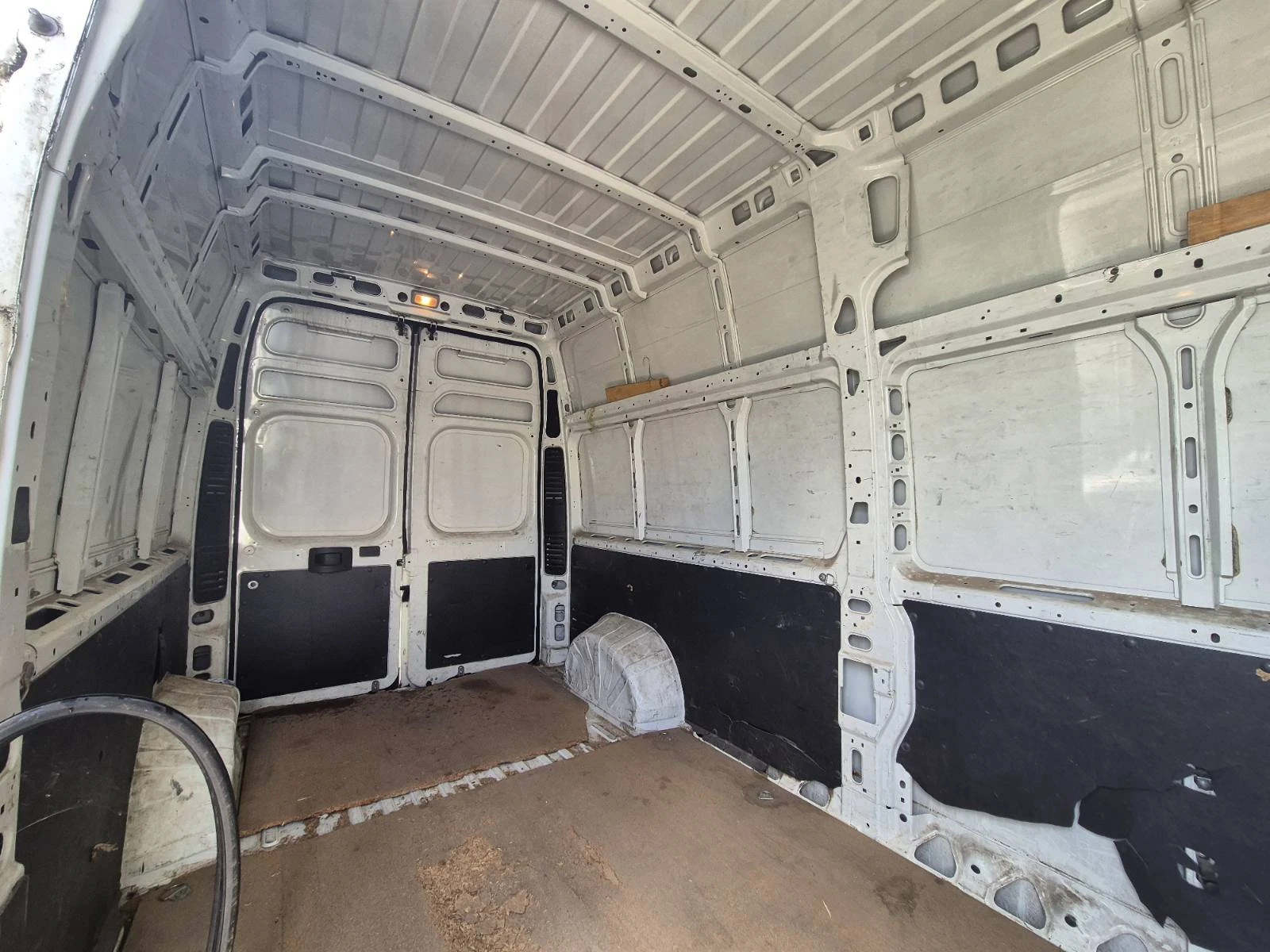 Peugeot Boxer 2.2 - изображение 4