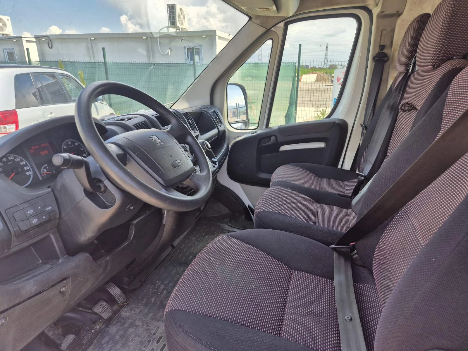 Peugeot Boxer 2.2 - изображение 7