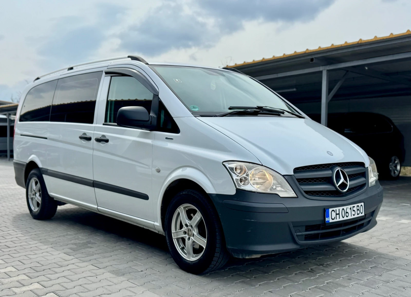 Mercedes-Benz Vito 8+ 1 НАПЪЛНО ОБСЛУЖЕНА , снимка 2 - Бусове и автобуси - 53915773