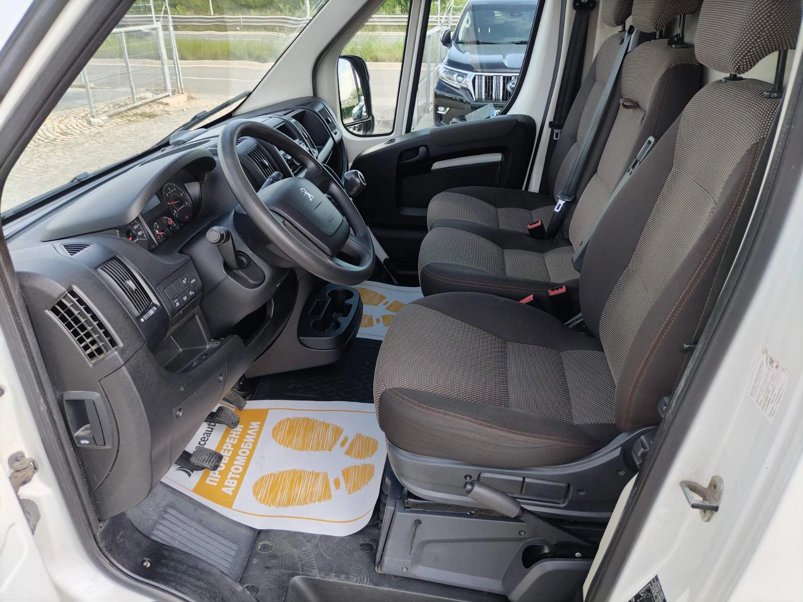 Peugeot Boxer 2.2 BlueHDi/120к.с./L3H2, снимка 13 - Бусове и автобуси - 54690803