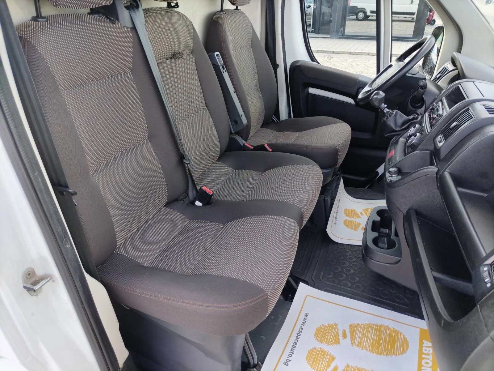 Peugeot Boxer 2.2 BlueHDi/120к.с./L3H2, снимка 15 - Бусове и автобуси - 54690803