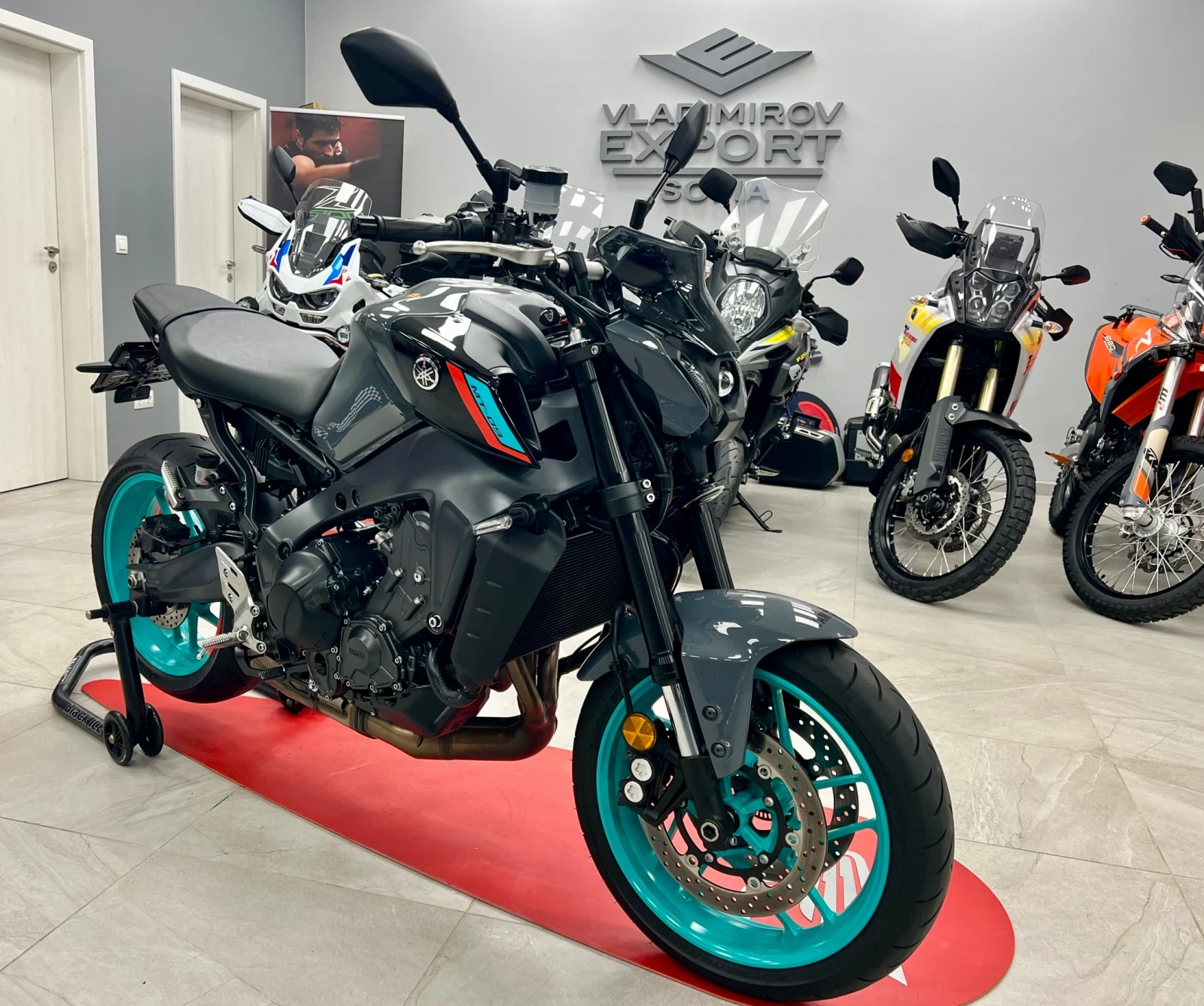 Yamaha Mt-09 ABS TCS 2022 16.000 km!!! - 569 лв/месец, снимка 1