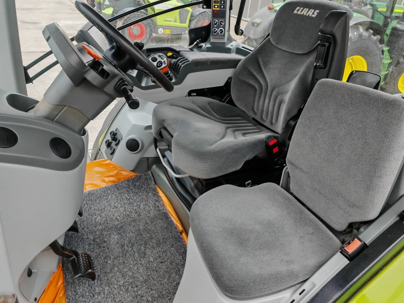 Трактор Claas Axion 850 Hexashift лизинг с първоначална внос.20%, снимка 14 - Селскостопанска техника - 52665175