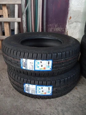 Гуми Зимни 225/75R16, снимка 1 - Гуми и джанти - 48222693