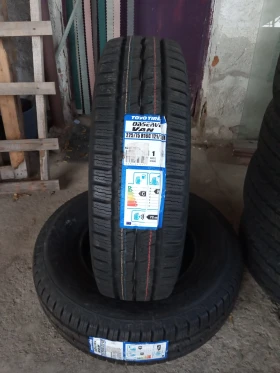 Гуми Зимни 225/75R16, снимка 2 - Гуми и джанти - 48222693