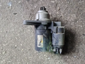 VW Caddy 2.0 CNG Ecofuel на части, снимка 2