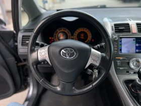 Toyota Auris, снимка 9