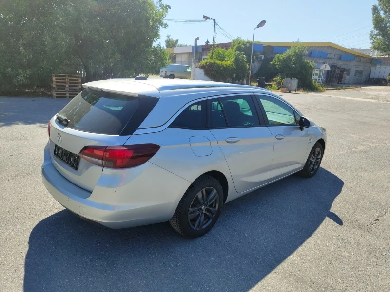 Opel Astra 1.6 CDTi, снимка 5 - Автомобили и джипове - 47718869