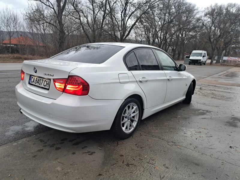 BMW 320, снимка 3 - Автомобили и джипове - 48214122