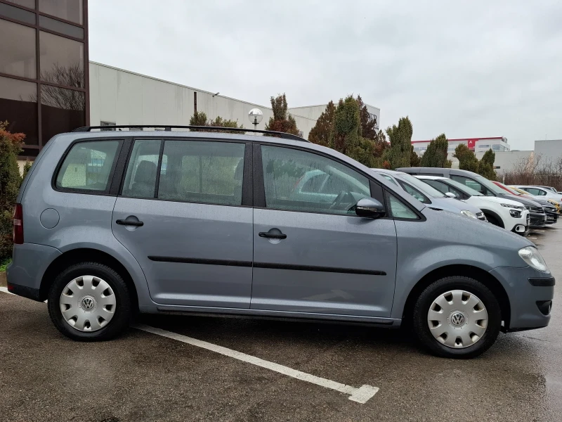 VW Touran 1.9TDI 90hp * FACELIFT * КЛИМАТРОНИК * , снимка 3 - Автомобили и джипове - 48427271