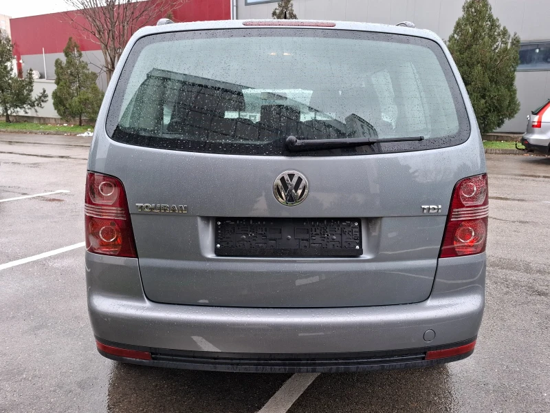 VW Touran 1.9TDI 90hp * FACELIFT * КЛИМАТРОНИК * , снимка 5 - Автомобили и джипове - 48427271