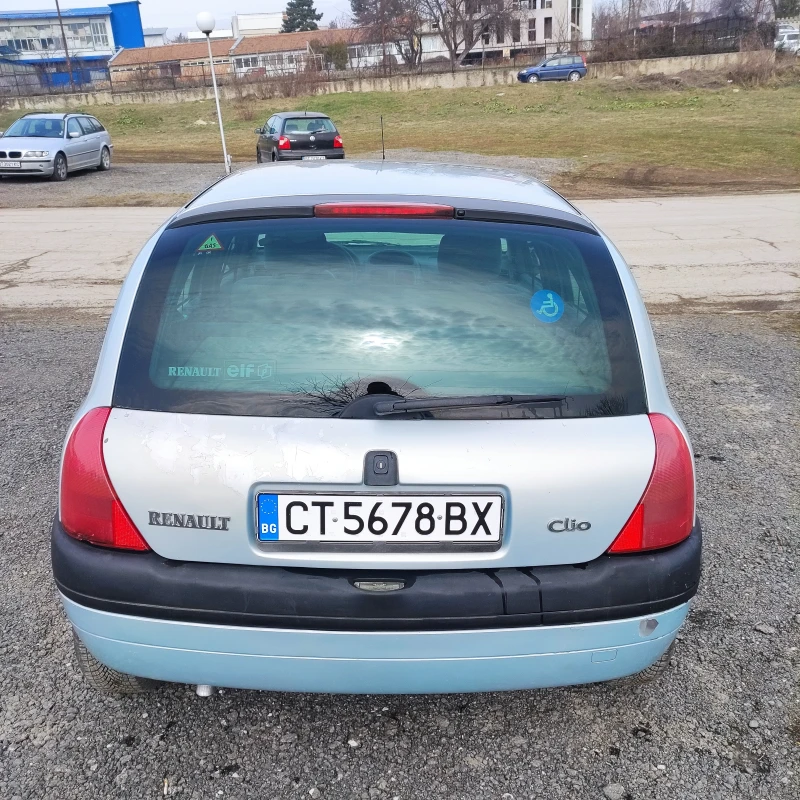 Renault Clio 1.4 Aвтоматик, снимка 2 - Автомобили и джипове - 49300623