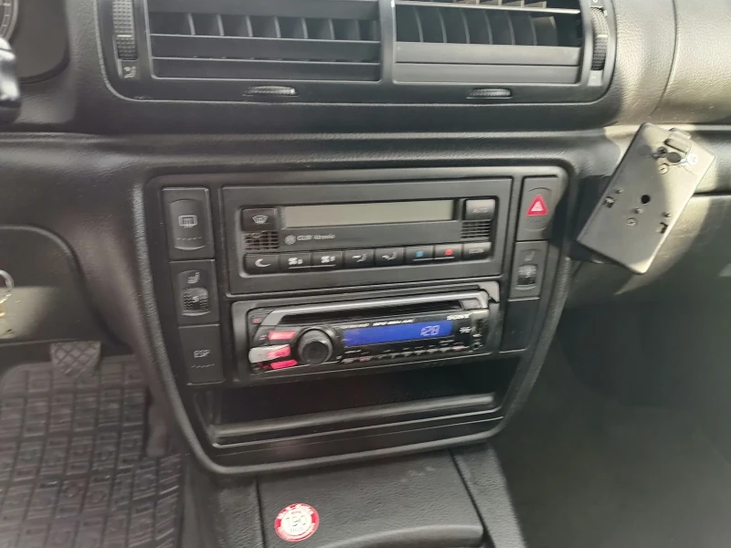 VW Passat 1.9TDI EURO4 101кс, снимка 7 - Автомобили и джипове - 49772103