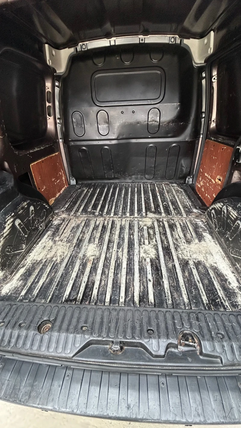 Renault Kangoo, снимка 8 - Автомобили и джипове - 52528856