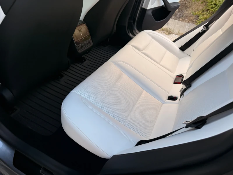 Tesla Model 3 Performance * Carplay * 2 х джанти + гуми, снимка 9 - Автомобили и джипове - 51925003