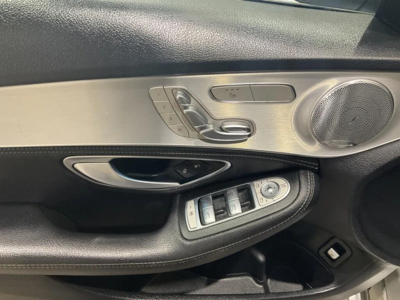 Mercedes-Benz C 400 AMG PACK* BURMASTER* 4MATIC* KEYLESS GO* PANO* КАМ, снимка 11 - Автомобили и джипове - 52577249