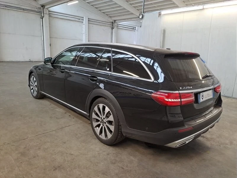 Mercedes-Benz E 220 * ALL-TERRAIN* 2019* 261000км* , снимка 4 - Автомобили и джипове - 53405410