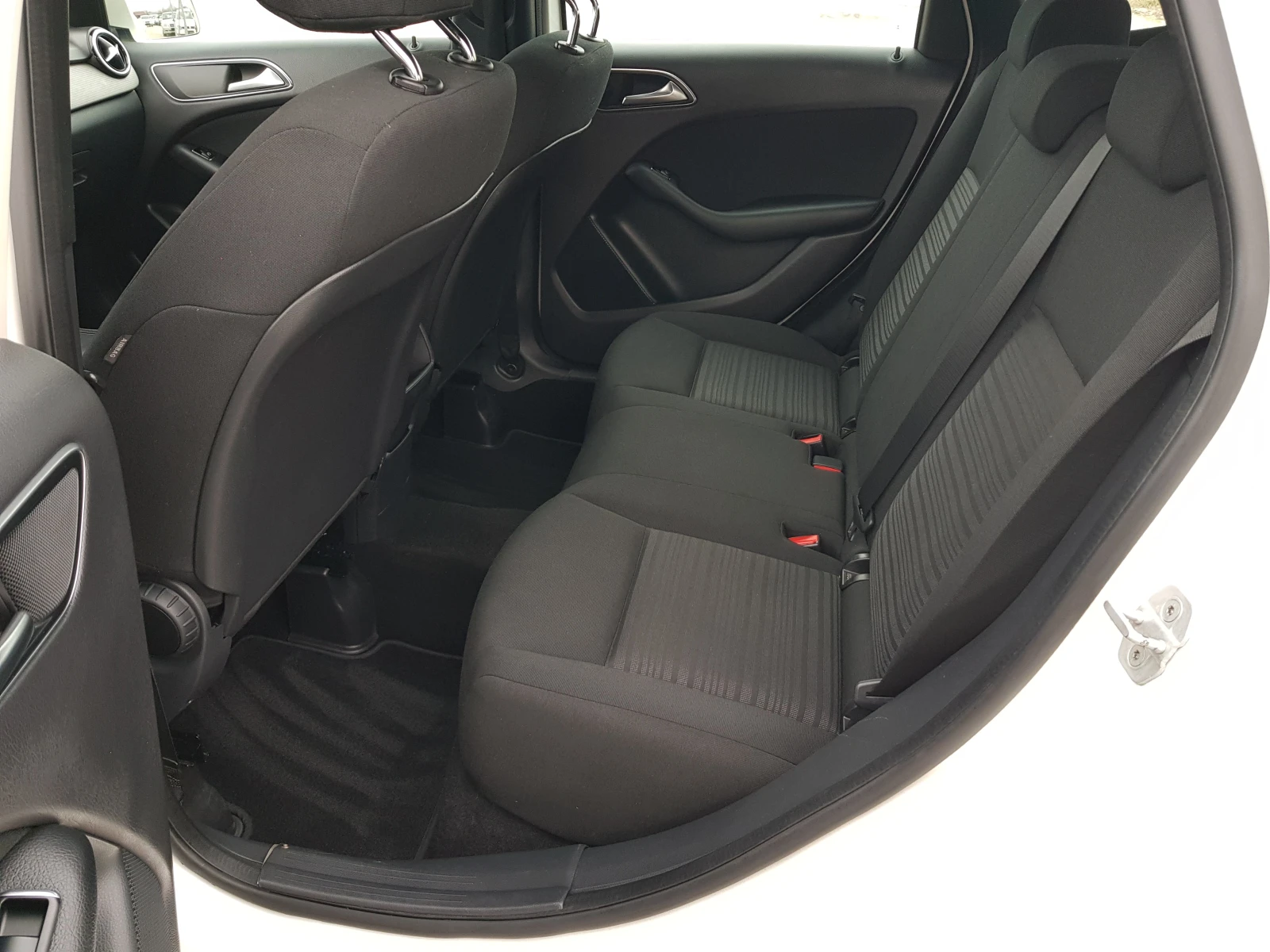 Mercedes-Benz B 180 CDI EURO 6B | Mobile.bg — изображение 11