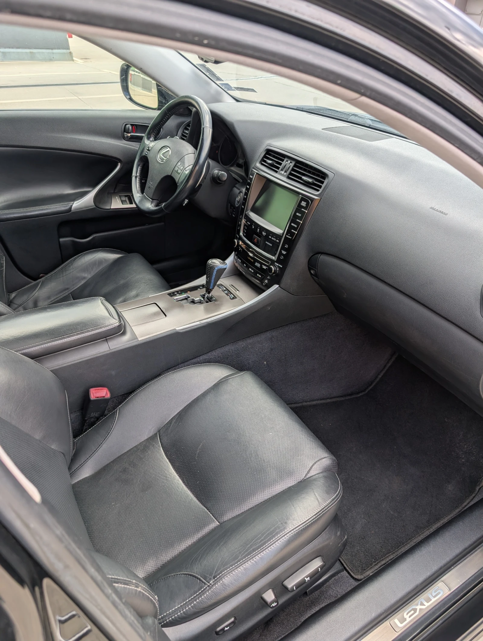 Lexus IS 250 - изображение 9