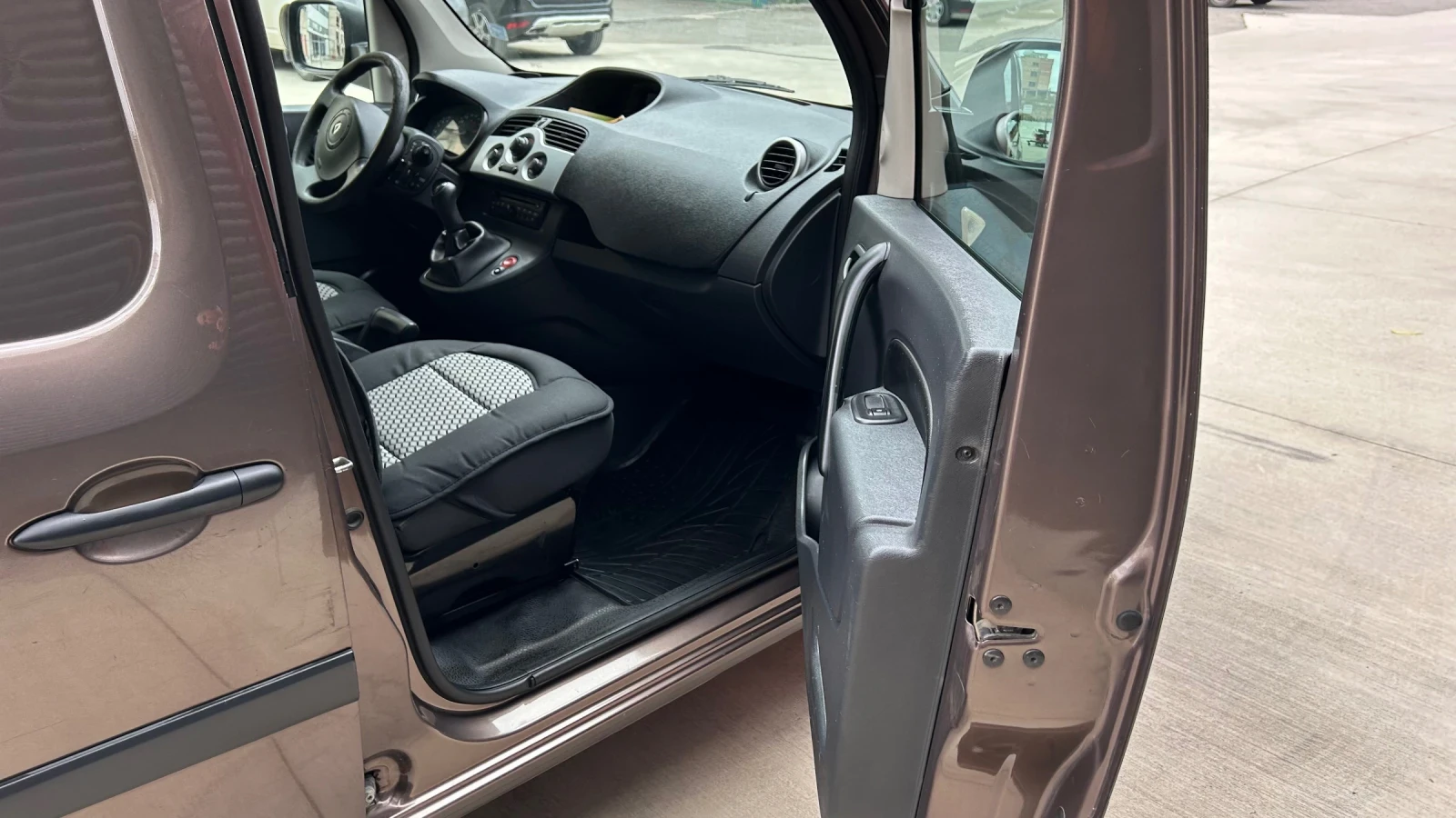 Renault Kangoo  - изображение 9