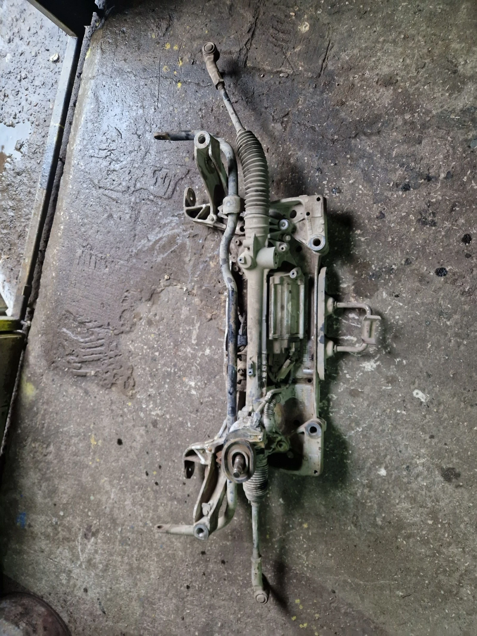 VW Caddy 2.0 CNG Ecofuel на части, снимка 10 - Автомобили и джипове - 53786008