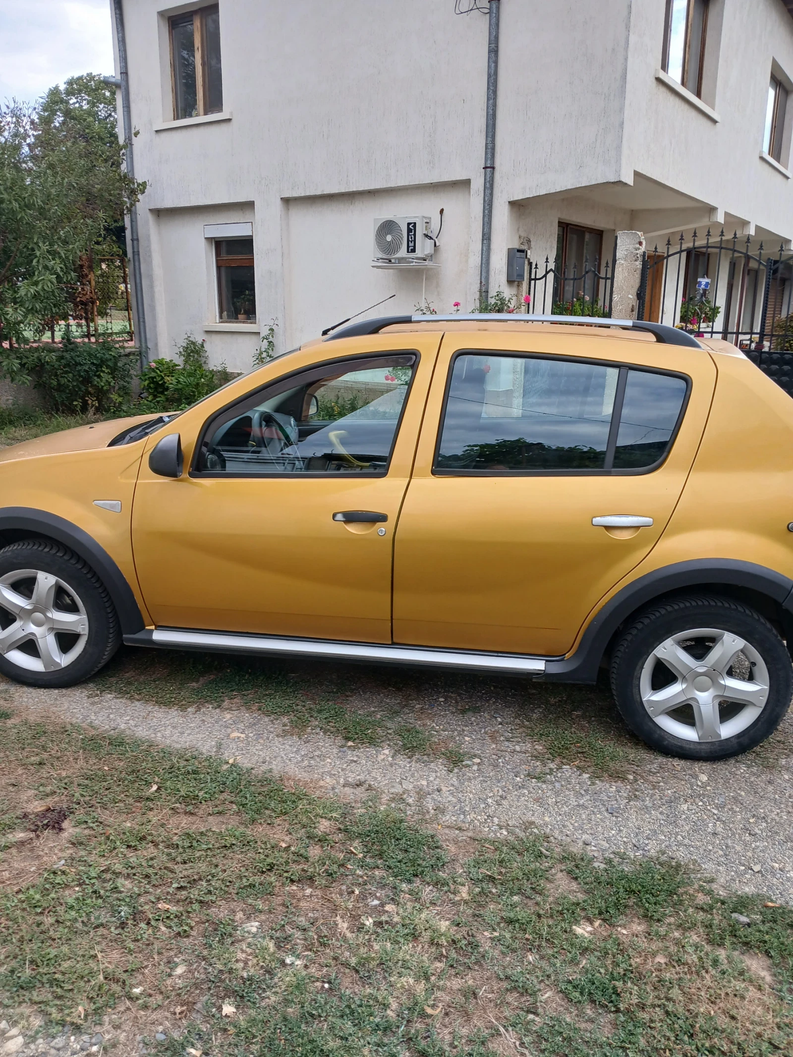 Dacia Sandero STEPWEY - изображение 4