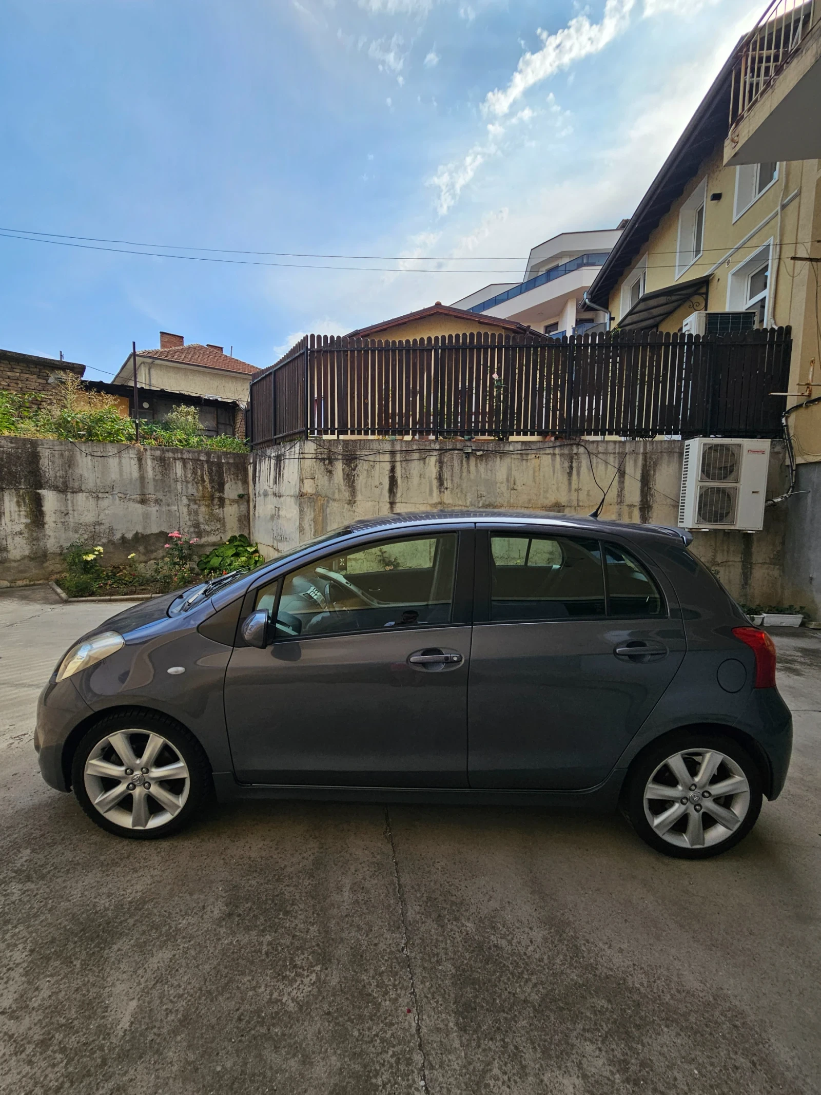 Toyota Yaris TS 1.8 133hp - изображение 2