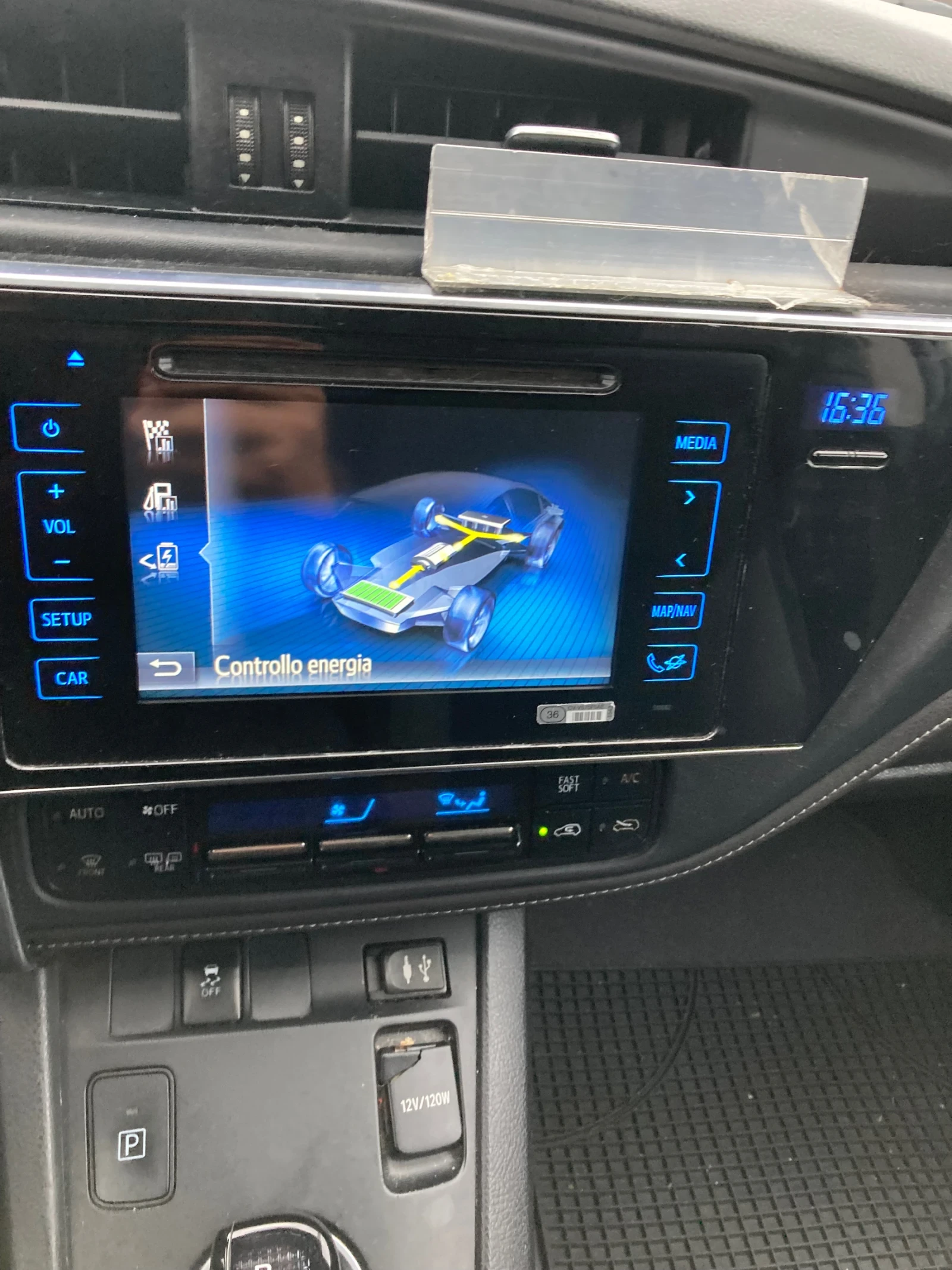 Toyota Auris 1.8 Hibrid 99 k.s | Mobile.bg — изображение 14